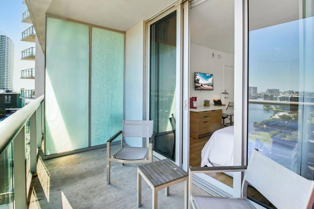 Ocean View 2Br 2Bth Hallandale Beach Miami Ft Lauderdale Exterior photo